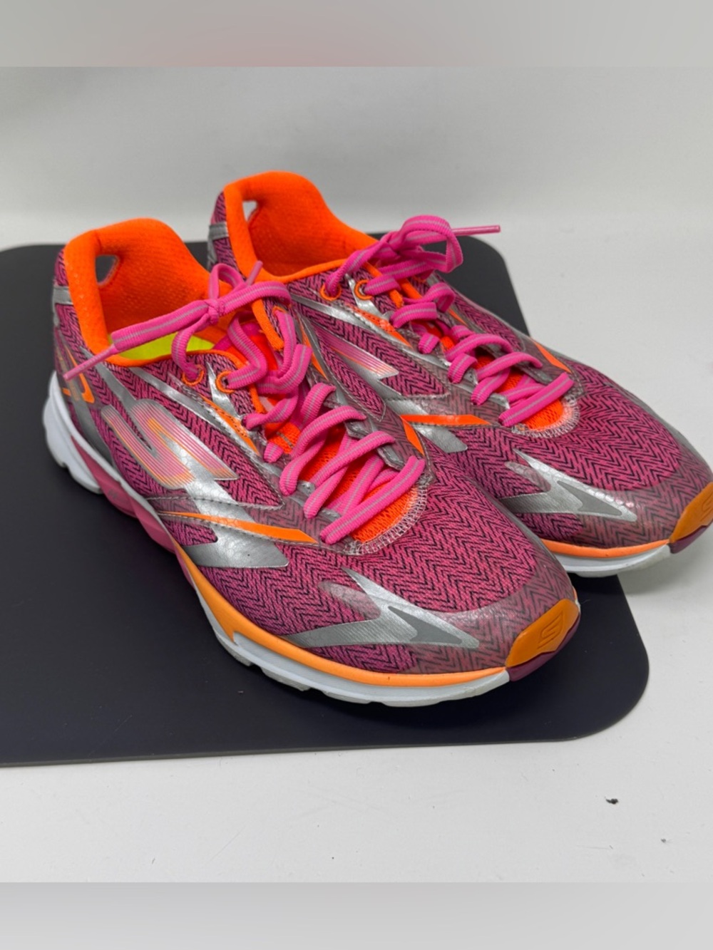 Skechers Performance Women's GoRun 4 Running Shoes 13995 Size 7.5 Pink/Orange
